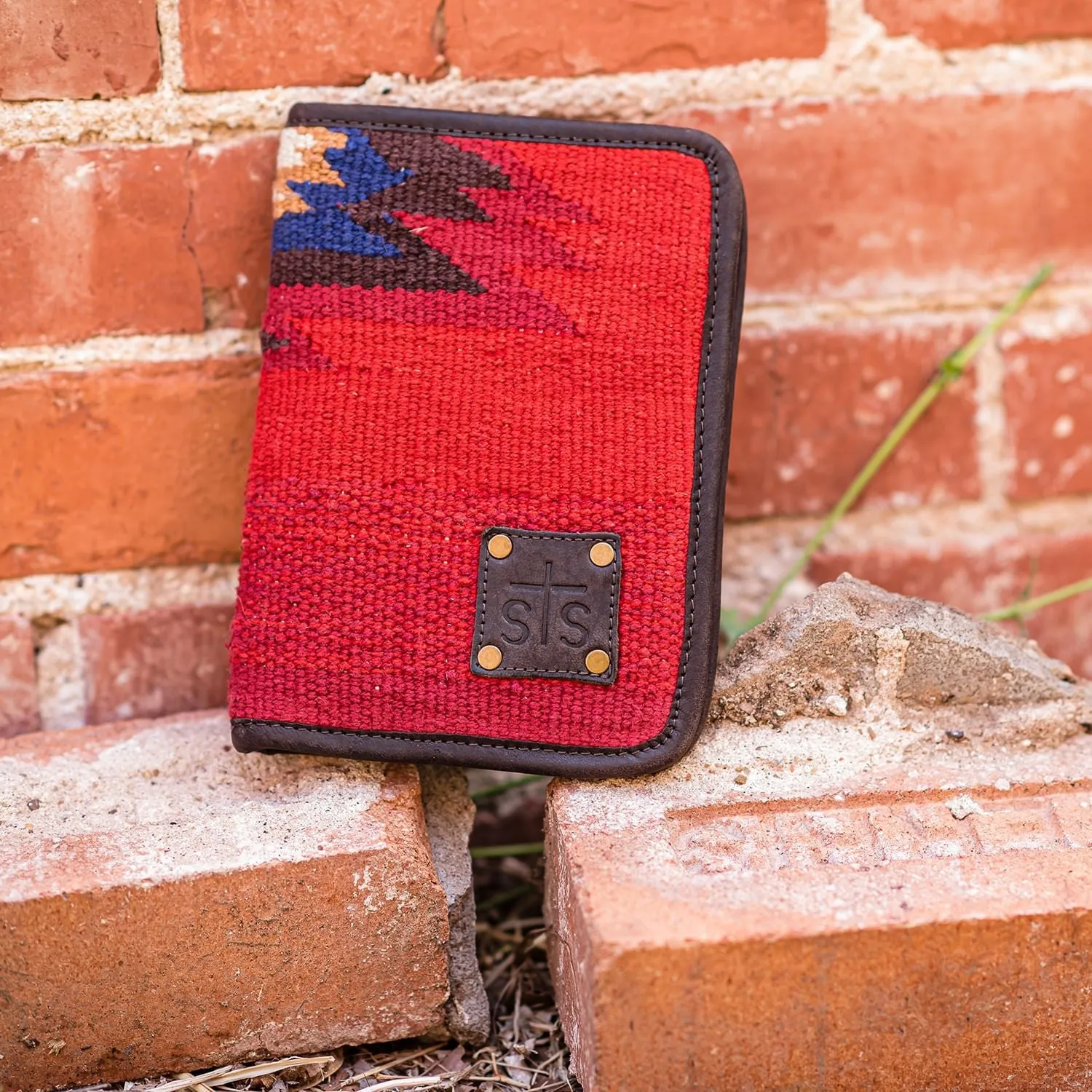 STS Crimson Sun Western Leather Magnetic Wallet
