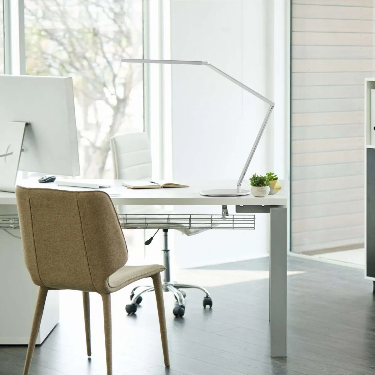 Z-Bar Gen 4 Silver Modern Daylight LED Desk Lamp